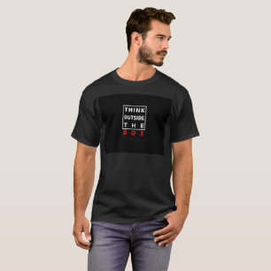 denken Sie außerhalb des roten intelligenten T-Shirt