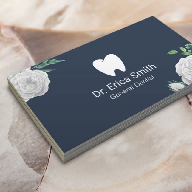 Dentist Elegant White Floral Dental Care Navy Blue Visitenkarte (Von Creator hochgeladen)