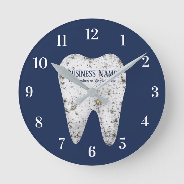 Dentist Office Dental Care Modern White Tooth Navy Runde Wanduhr (Vorderseite)