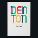 Denton Texas Mitte Jahrhundert, Pop Art, Künstlicher Leinwanddruck<br><div class="desc">Denton Texas klassischer Retrostil aus dem 60er 70er und 80er. Helle Primärfarben im abstrakten Kunststil des 20. Jahrhunderts mit einfachen geometrischen Elementen. Vintage Pop Kunst. Einfach fett,  trage deine Heimatstadt laut aus.</div>