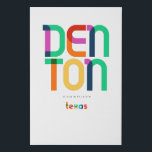 Denton Texas Mitte Jahrhundert, Pop Art, Künstlicher Leinwanddruck<br><div class="desc">Denton Texas klassischer Retrostil aus dem 60er 70er und 80er. Helle Primärfarben im abstrakten Kunststil des 20. Jahrhunderts mit einfachen geometrischen Elementen. Vintage Pop Kunst. Einfach fett,  trage deine Heimatstadt laut aus.</div>