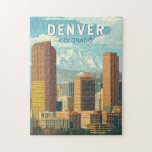 Denver Colorado Reisen Vintag<br><div class="desc">Denver Retro Vektor Reise Design. Denver,  die Hauptstadt von Colorado,  ist eine amerikanische Metropole,  die zur Ära des Alten Westens verabredet ist. Der Larimer Platz,  das älteste Gebäude der Stadt,  beherbergt die Gebäude der Sehenswürdigkeit aus dem 19. Jahrhundert.</div>