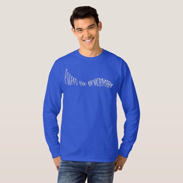 Dépassé le T-shirt de référence (Devant entier)