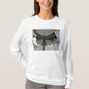 Der Achternteil der Raumfähre-Bemühung 2 T-Shirt