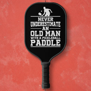 Der alte Mann Pickleball Schläger
