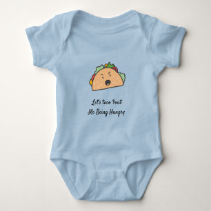 Der angreifende Taco benutzerdefinierter Text mit Baby Strampler