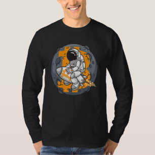 Der Astronaut fliegt mit dem BBC Bitcoin R zum Mon T-Shirt