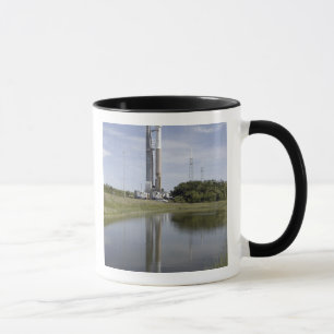 Der Atlas V/Centaur kommt auf dem Tasse