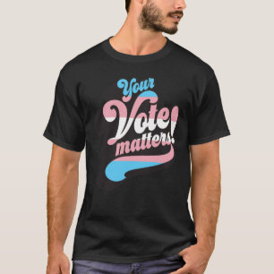 Der Aufkleber für das Etikett "Transgender Flag" T-Shirt