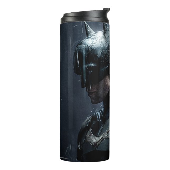 Der Batman im Regen Thermosbecher (Nach links gedreht)