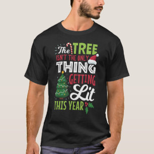 Der Baum ist in diesem Jahr das einzige, was zu En T-Shirt