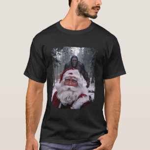 Der beängstigende Weihnachtsmann wurde von Bigfoot T-Shirt