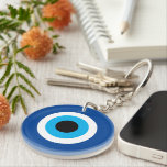 Der berühmte Blue Mati Evil Eye Symbol Talisman Sc Schlüsselanhänger<br><div class="desc">Berühmter Blauer Mati Böse Augen Symbol Talisman Schlüsselanhänger. Blue mati altertümliches Griechisch / Türkisches Symbol für Schutz und viel Glück. Kundenspezifisches rundes Schlüsselkettengeschenk. Optional mit einem Foto auf der Rückseite anpassen.</div>