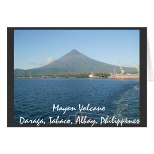 Der berühmte Vulkan Mayon im Sommer