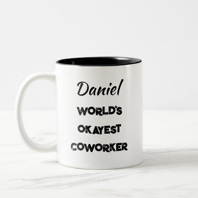 Der beste, maßgeschneiderte Text der lustigen Welt Zweifarbige Tasse (Links)