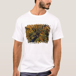Der Big Carp River im Herbst bei Porcupine T-Shirt