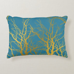 Der blaue Hintergrund der Zweige des Golden Trees Dekokissen