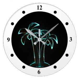 Der Blick von Neonlit herauf tropische Palmen Große Wanduhr