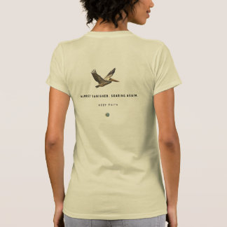 Der braune Pelikan. Fast erschöpft. Wieder in die  T-Shirt