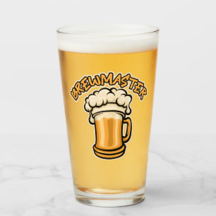 Der Brewmaster braucht eine Bier-Tasse Glas
