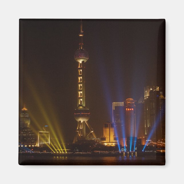Der Bund (Ufer) in Shanghai. Suche Magnet (Vorne)