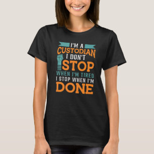 Der Custodian, den ich anhalte, wenn ich "Janitor T-Shirt