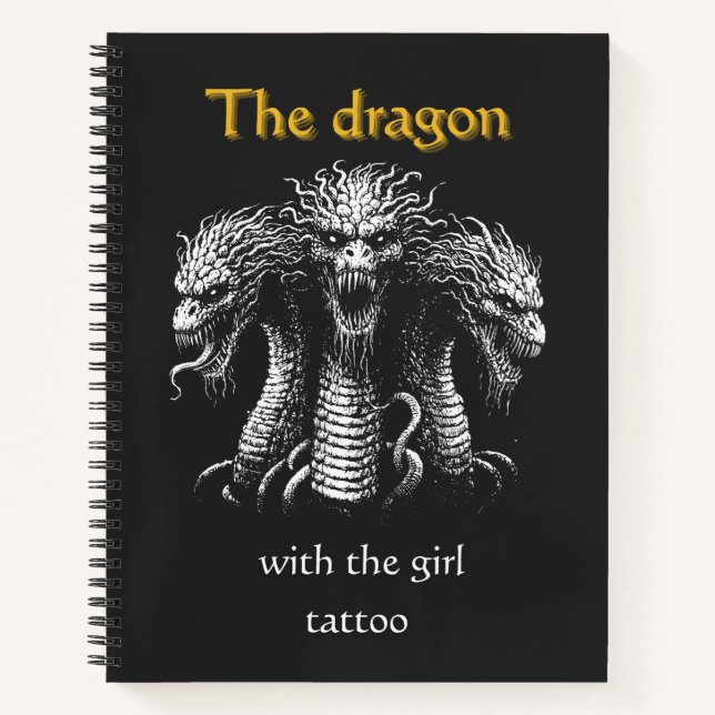 Der Drache mit der Girl Tattoo - Funny Dark Notizbuch (Vorderseite)