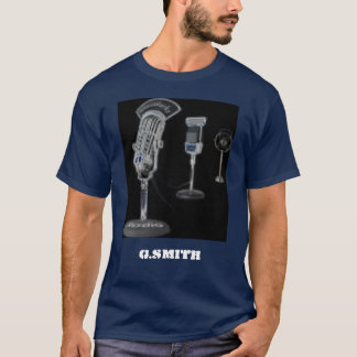 Der dunkle T - Shirt der Männer