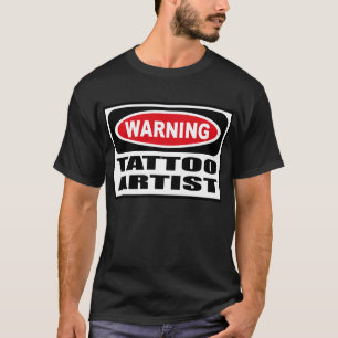 Der dunkle T - Shirt warnender