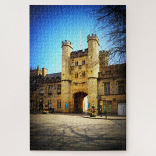 Der Eingang zum Bischofspalast. Wells.