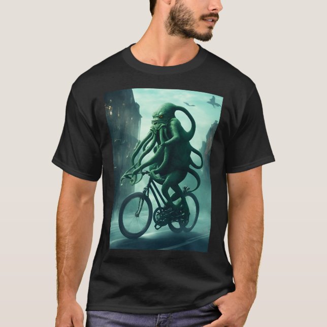Der Eldritch-Radfahrer Cthulhu fährt ein Bike T-Shirt (Vorderseite)