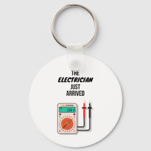 Der Elektriker hat gerade Geschenke für den Elekt Schlüsselanhänger