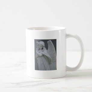 Der Engel ist wegen etwas traurig, das Sie taten Kaffeetasse