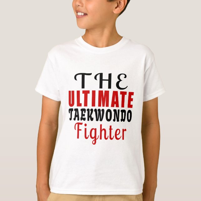 DER ENTSCHEIDENDE TAEKWONDO-KÄMPFER T-Shirt (Vorderseite)