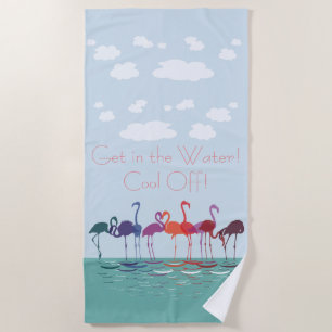 Der farbenfrohe Flamingos-Regen im Wasser Strandtuch