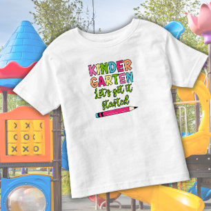 Der farbenfrohe Kindergarten Lasse los - Erster Kleinkind T-shirt