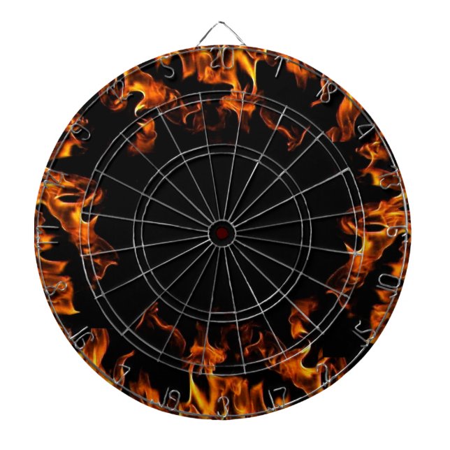 der Flammen-Dartscheibe des wirklichen Feuers Dartscheibe (vorne)