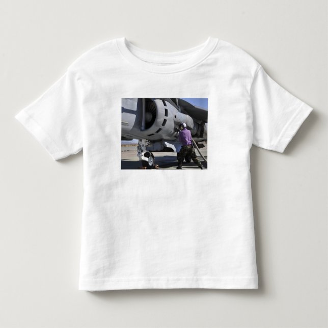 Der Flugzeugkrafttechniker schließt eine Kraftstof Kleinkind T-shirt (Vorderseite)