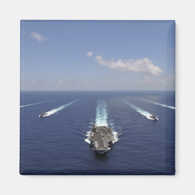 Der Flugzeugträger USS Abraham Lincoln Magnet (Vorne)