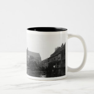 Der Fluss Gera in Erfurt, Thiringia, c.1910 Zweifarbige Tasse