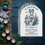 Der Führer unserer Pack Wolf 60. Geburtstagsparty Einladung<br><div class="desc">"The Leader of Our Pack is Turn 60",  60. Geburtstag für Ihre Lieblings-Alpha. Ein majestätischer einsamer Wolf,  der gegen einen immergrünen Wald versilbt ist.</div>
