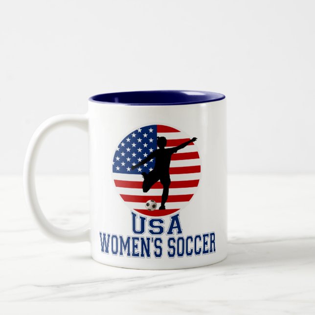 Der Fußball USA-Frauen Zweifarbige Tasse (Links)