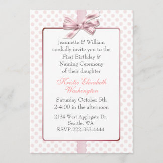 Der Geburtstag des rosa Tupfen-Babys und Einladung