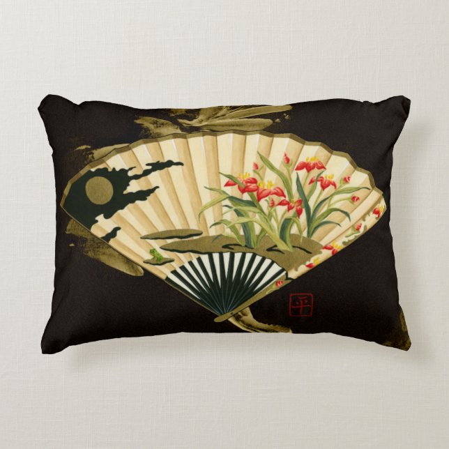 Der gequälte Orientalische Lüfter mit Blumendesign Zierkissen (Vorderseite)
