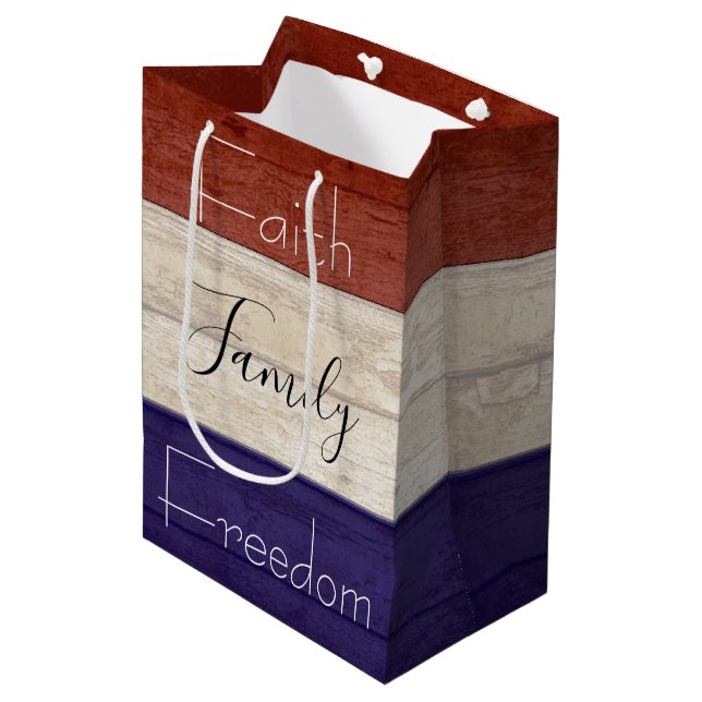 Der Glaube, die Freiheit patriotisches Holz Mittlere Geschenktüte (Vorderseite Schrägansicht)