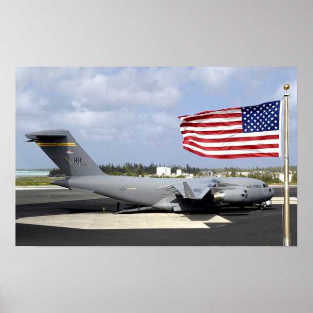 Der Globemaster III der C-17 sitzt auf der Fluglin Poster (Vorne)