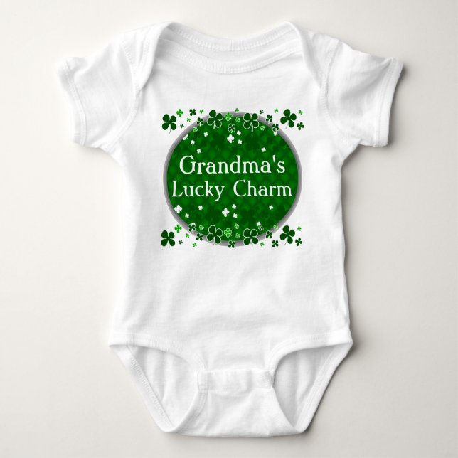 Der Glücksbringer der Großmutter, St Patrick Baby Strampler (Vorderseite)