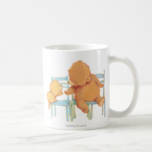 Der große braune Bär hilft dem kleinen gelben B Kaffeetasse