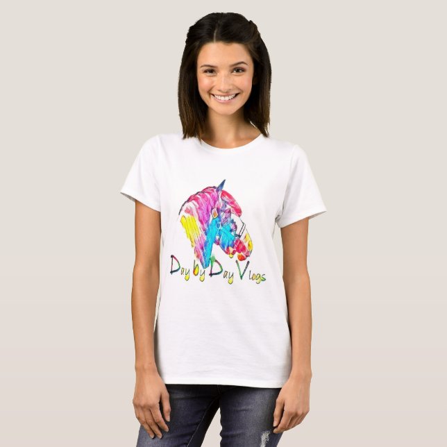 Der grundlegende T - Shirt der Frauen mit Pferd (Vorne ganz)