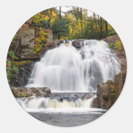 Der Hawkesfall im Herbst Runder Aufkleber